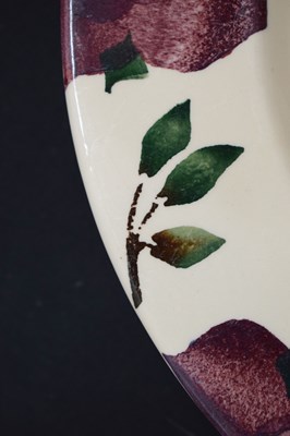 Lot 387 - Emma Bridgewater 'Hellebore' pattern tea and dinnerwares