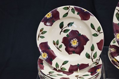 Lot 387 - Emma Bridgewater 'Hellebore' pattern tea and dinnerwares
