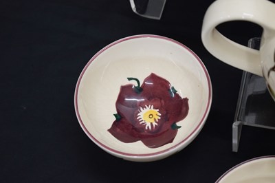 Lot 387 - Emma Bridgewater 'Hellebore' pattern tea and dinnerwares