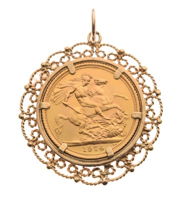 Lot 177 - Queen Elizabeth gold sovereign, 1974, in a 9ct pendant mount