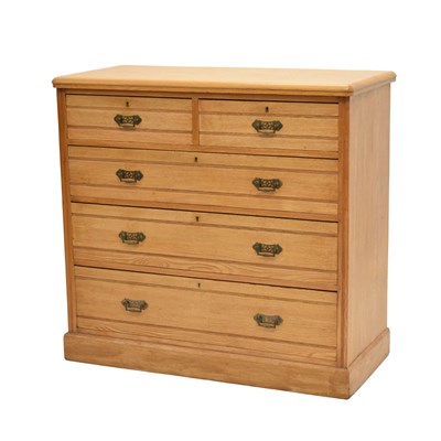 Lot 636 - Edwardian ash chest of drawers