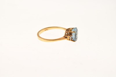Lot 27 - Aquamarine and diamond 18ct gold ring
