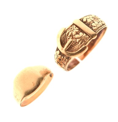 Lot 33 - 9ct gold buckle ring and a signet ring