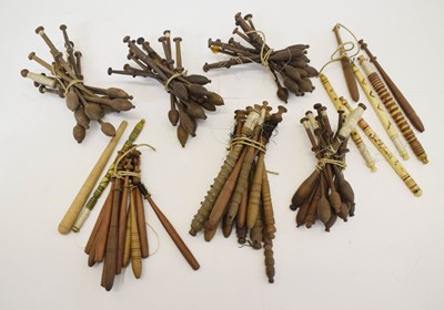 Lot 173 - Collection of eighty lace bobbins