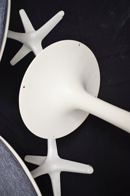 Lot 481 - Maurice Burke for Arkana - Circa 1960s extending Tulip table