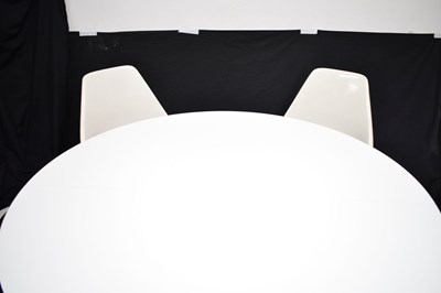 Lot 481 - Maurice Burke for Arkana - Circa 1960s extending Tulip table