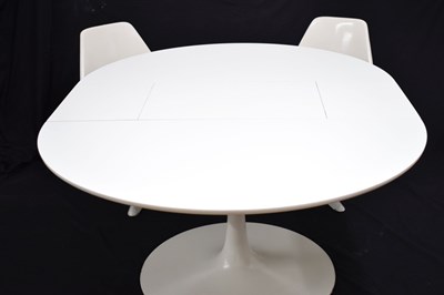 Lot 481 - Maurice Burke for Arkana - Circa 1960s extending Tulip table