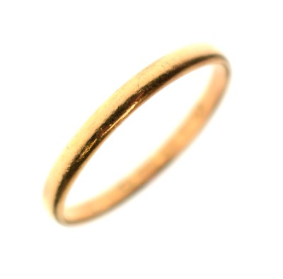 Lot 32 - Victorian 22ct gold wedding band