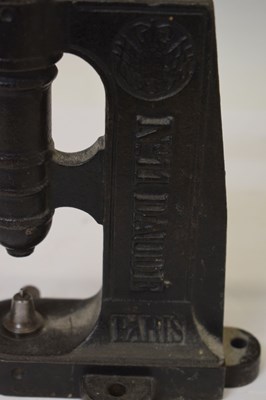 Lot 194 - Daude No.11 Paris cast iron hand operated punch