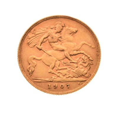 Lot 142 - Edward VII gold half sovereign, 1907