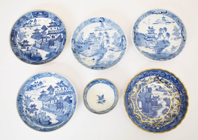 Lot 267 - Late 18th or early 19th century Pearlware teabowl, etc.