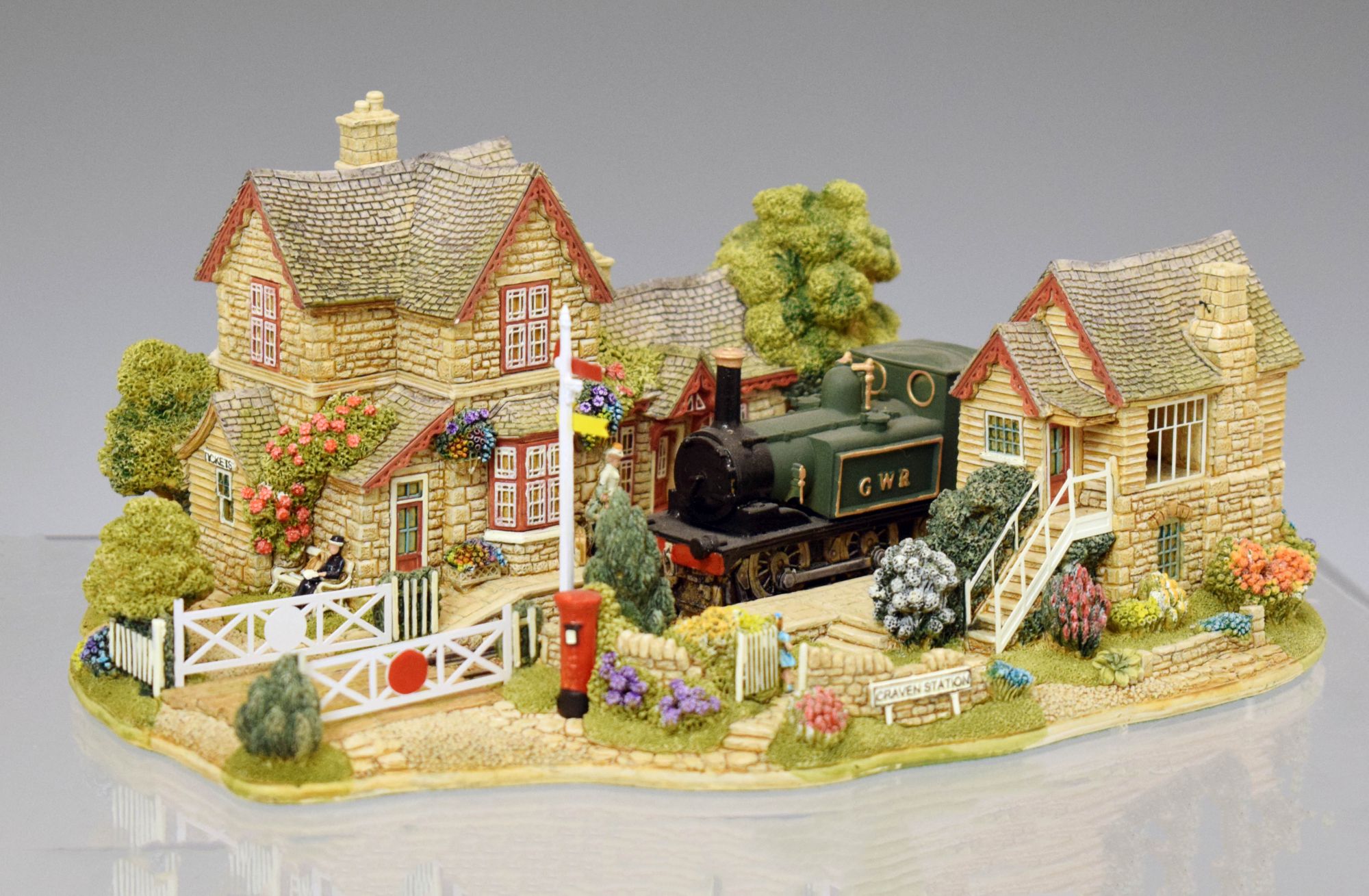 世界限定2500個　Lilliput Lane　VICTORIANA Limited to 2,500 Lilliput Lane VICTORIANA worldwide | eBay