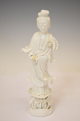 Lot 313 - Chinese carved rootwood figure of Shoulao and blanc de chine Kwanyin