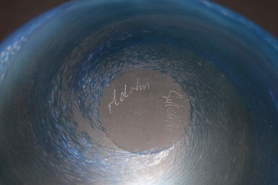 Lot 443 - Malcolm Sutcliffe (b.1954), contemporary studio glass cameo bowl