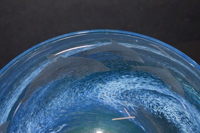 Lot 443 - Malcolm Sutcliffe (b.1954), contemporary studio glass cameo bowl