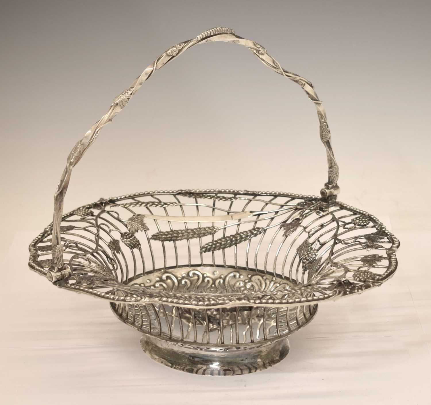 Lot 134 - George III silver fruit or bread basket of oval form