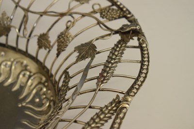Lot 134 - George III silver fruit or bread basket of oval form