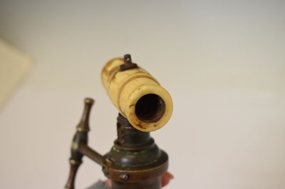 Lot 216 - 19th century corkscrew of Thomason type