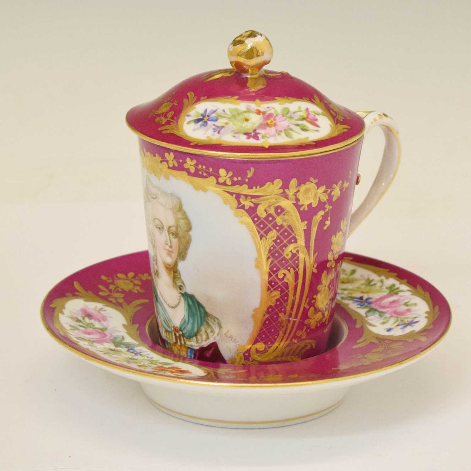 Lot 379 - Late 19th century porcelain trembleuse