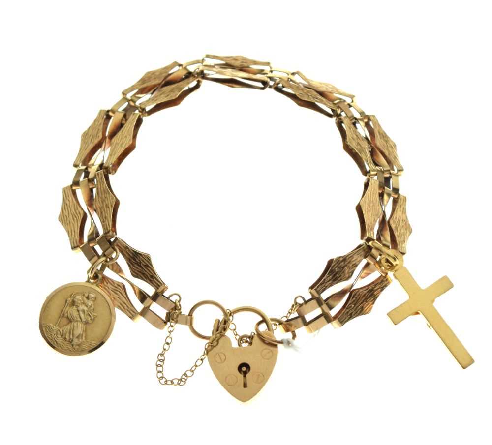 Lot 43 - 9ct gold bracelet