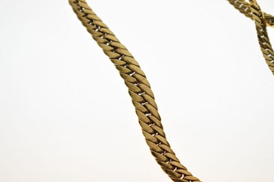 Lot 82 - 9ct gold graduated curb link necklace