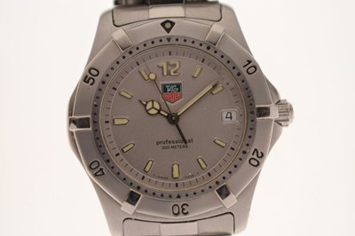 Lot 96 - Tag Heuer - Gentleman's Professional stainless steel bracelet watch, model 2000