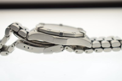 Lot 96 - Tag Heuer - Gentleman's Professional stainless steel bracelet watch, model 2000
