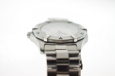 Lot 96 - Tag Heuer - Gentleman's Professional stainless steel bracelet watch, model 2000