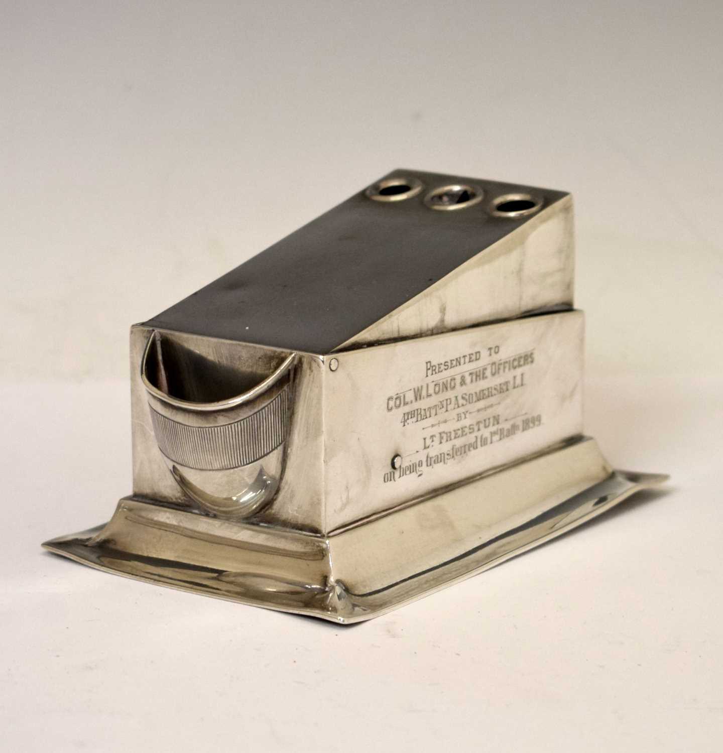 Lot 114 - Late Victorian silver tabletop cigar cutter
