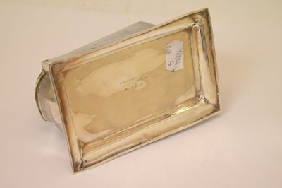 Lot 114 - Late Victorian silver tabletop cigar cutter