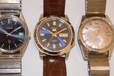 Lot 196 - Seiko - Sea Horse bracelet watch, and two others