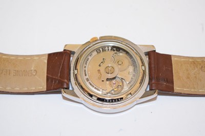 Lot 196 - Seiko - Sea Horse bracelet watch, and two others