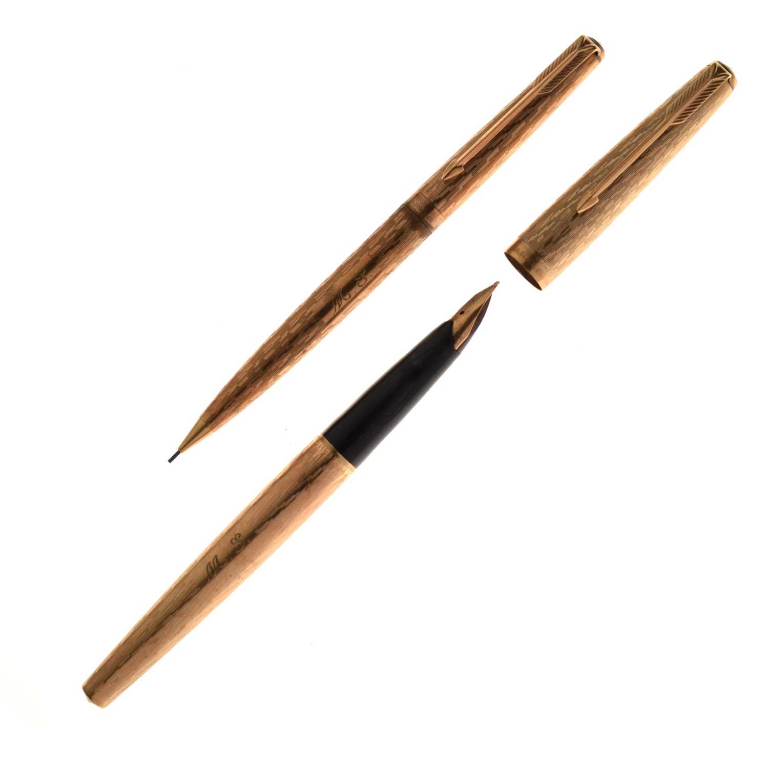 Lot 162 - Parker 9ct gold cased fountain pen and mechanical pencil