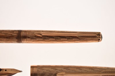 Lot 162 - Parker 9ct gold cased fountain pen and mechanical pencil