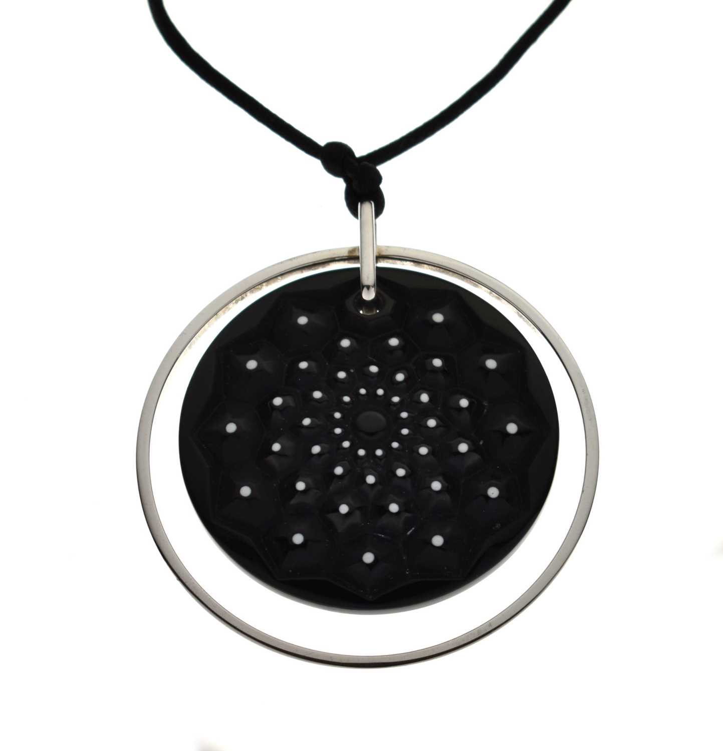 Lot 125 - Lalique 'black Cactus medal' silver pendant