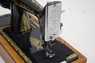 Lot 379 - Cased Singer sewing machine and case