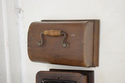 Lot 394 - Early 20th century oak cased phonograph