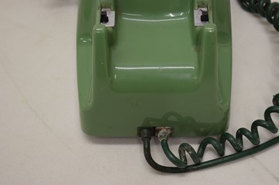Lot 404 - TE59/2a green telephone, 1970s/80s Telecom Viscount, and black telephone