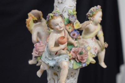 Lot 637 - Large 20th century German porcelain twelve-light ceiling candelabrum or chandelier