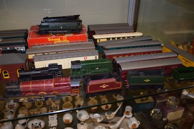 Lot 289 - Quantity of OO gauge Hornby locomotives, carriages, wagon, trackside accessories, etc