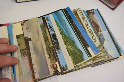 Lot 387 - Large collection of 20th century postcards to include topography, greeting cards, etc