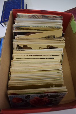 Lot 387 - Large collection of 20th century postcards to include topography, greeting cards, etc