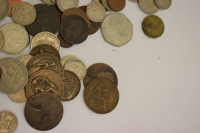 Lot 390 - Early 20th century and later postcards to include Titanic, a small quantity of coinage