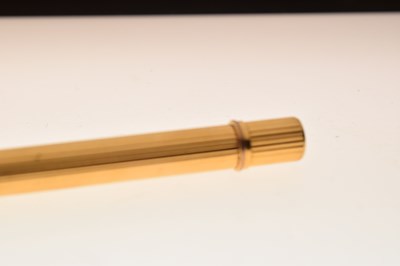 Lot 50 - Vintage Cartier 'Must II' 18kt gold plated ballpoint pen in original Cartier box with paperwork