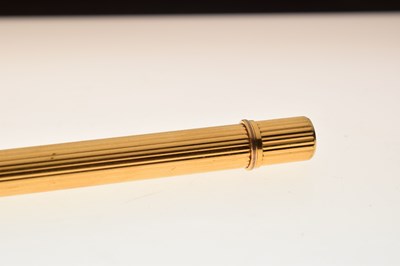 Lot 50 - Vintage Cartier 'Must II' 18kt gold plated ballpoint pen in original Cartier box with paperwork