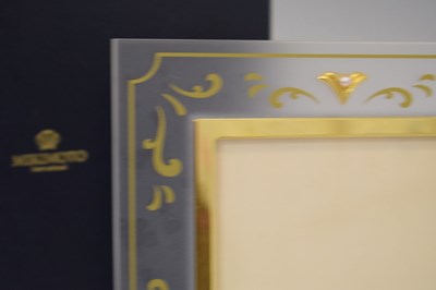 Lot 255 - Mikimoto International plastic and pearl mounted photograph frame