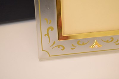 Lot 255 - Mikimoto International plastic and pearl mounted photograph frame