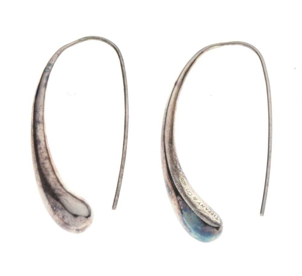 Lot 59 - Pair of sterling silver 'pod' earrings