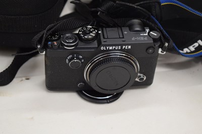 Lot 304 - Nikon D300s digital camera, lenses and accessories