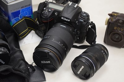 Lot 304 - Nikon D300s digital camera, lenses and accessories